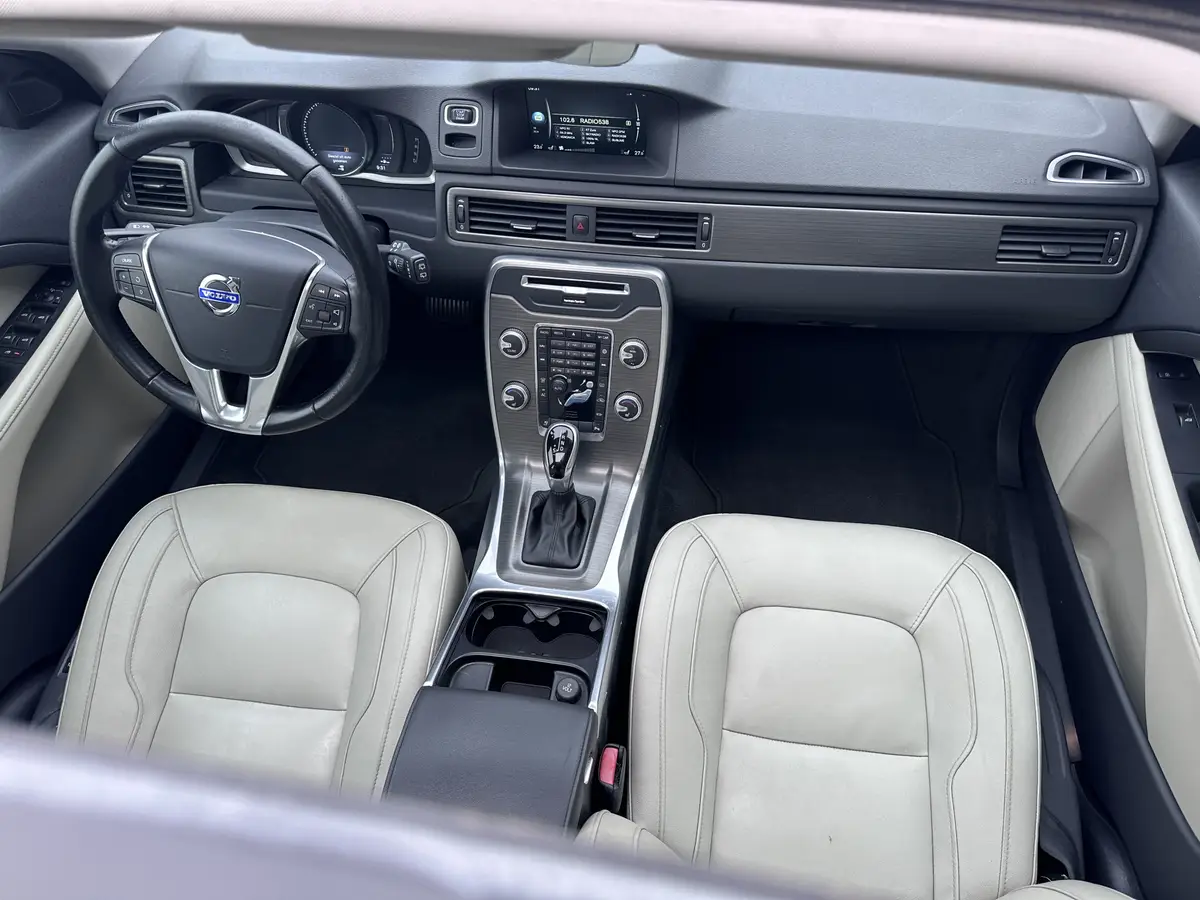 Volvo V70 2.0 T4 Polar+: foto 2
