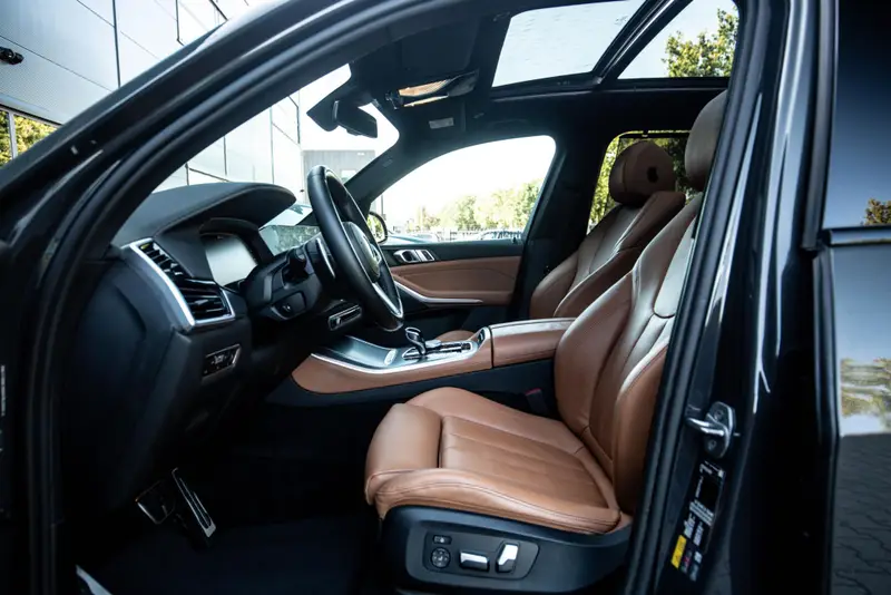 BMW X5 xDrive45e High Executive 2022 leasen bij DreamLease: foto 2