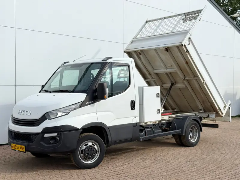 Iveco Daily Daily 35C12 2.3 2017 leasen bij DreamLease: foto 1