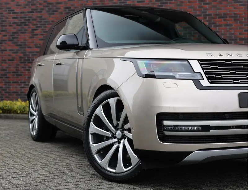 Land Rover Range Rover P550e Autobiography 2024 leasen bij DreamLease: foto 2