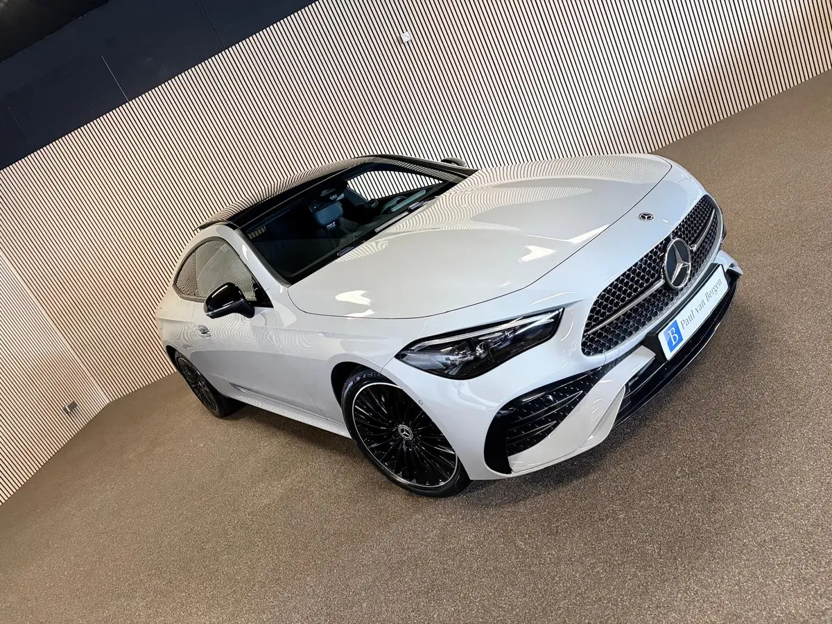 Mercedes-Benz CLE Coupé 300e AMG STYLING-PANORAMA-MEMORY-360 CAMERA-NIGHT-ZEER COMPLEET: foto 2