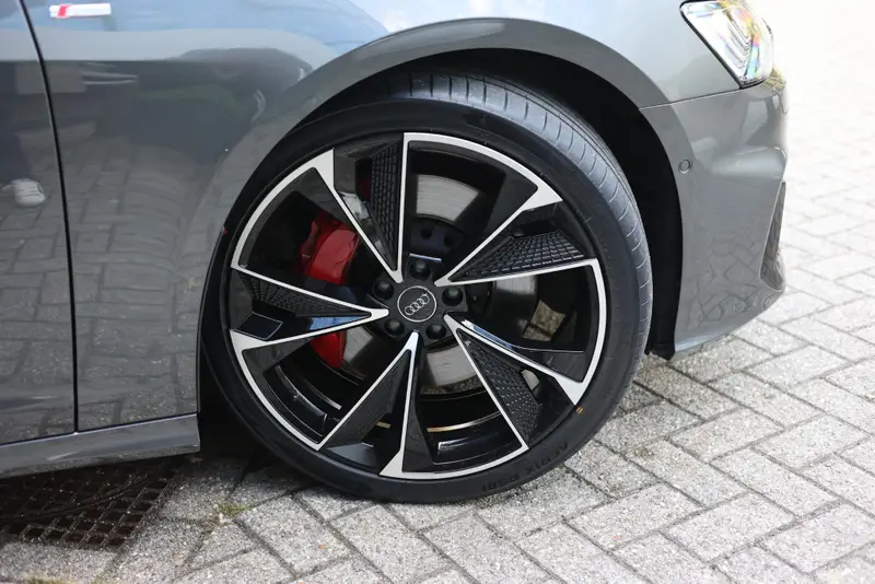 Audi A6 Avant 55 TFSIe Competition 2024 leasen bij DreamLease: foto 2