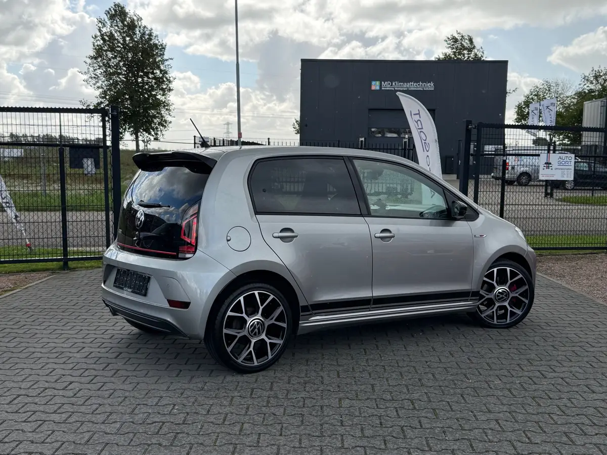 Volkswagen up! 1.0 TSI GTI | 5 Deurs | Beats Audio | Camera | Clima | Parkeersensoren |: foto 2