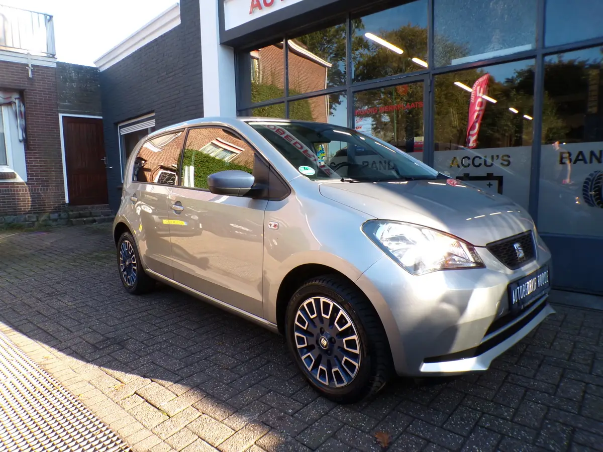 SEAT Mii 1.0 5-Drs Sport Connect: foto 2