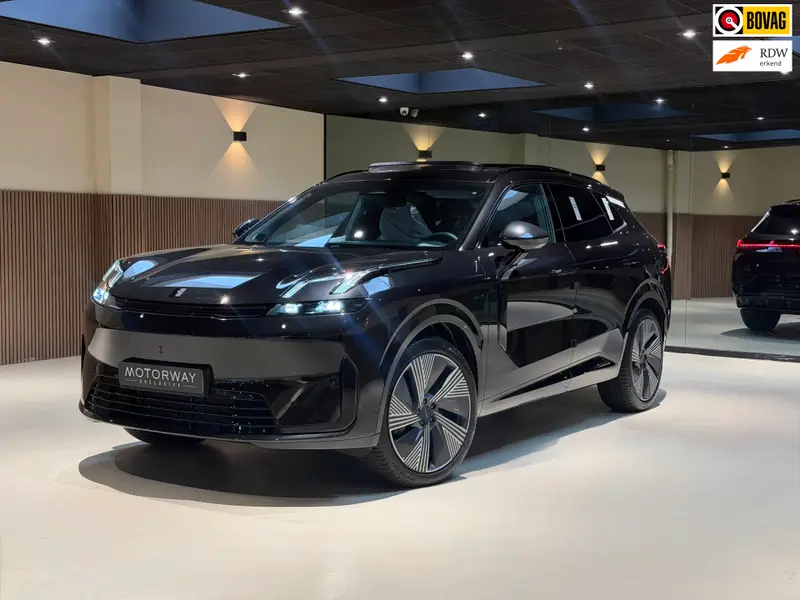 Lynk & Co 08 1.5 More|H&K|360|Pano|Stoel massage Verwarming en Ventilatie|200km elektrisch 2026 leasen bij DreamLease: foto 1