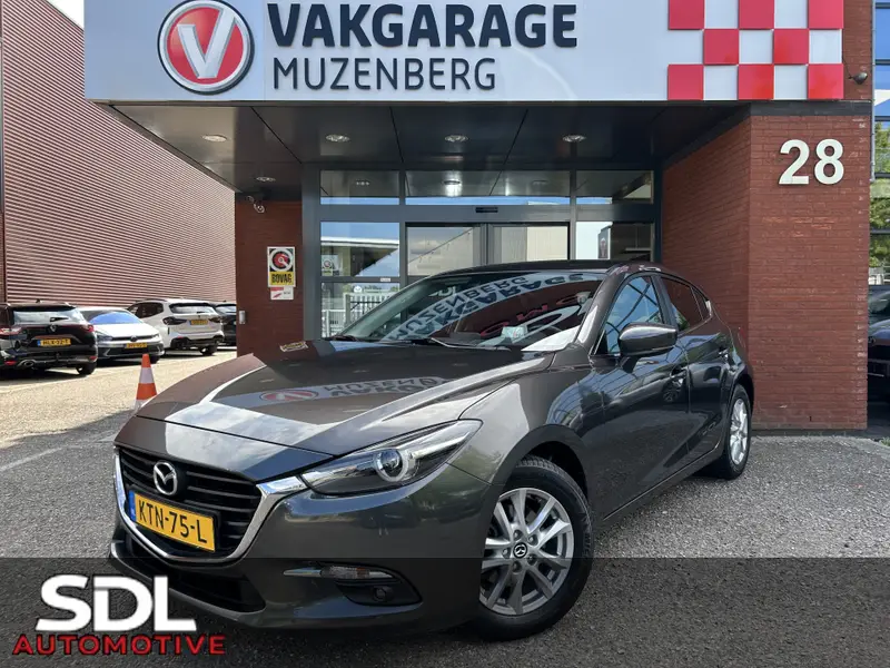Mazda 3 2.0 SkyActiv-G 120 GT-M // NAVI // CAMERA // HEAD UP DISPLAY // CRUISE // STOEL + STUUR VERWARMING // DAB RADIO // 2018 leasen bij DreamLease: foto 1
