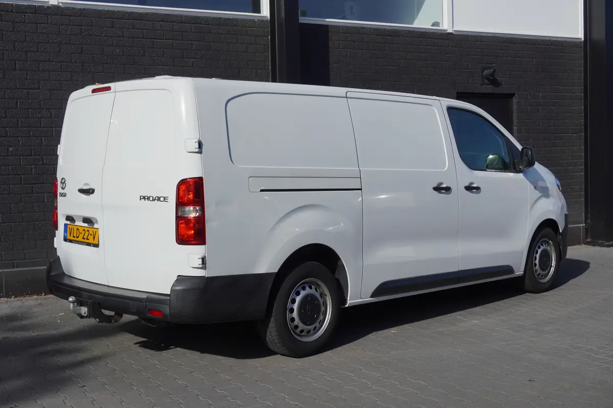 Toyota ProAce Worker 2.0 D-4D L3 122PK EURO 6: foto 2