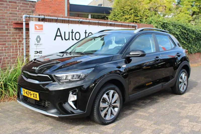 Kia Stonic 1.0 Turbo 120 pk Mild Hybrid Dynamic Line /camera/AppleCP/AndroidA 2023 leasen bij DreamLease: foto 1