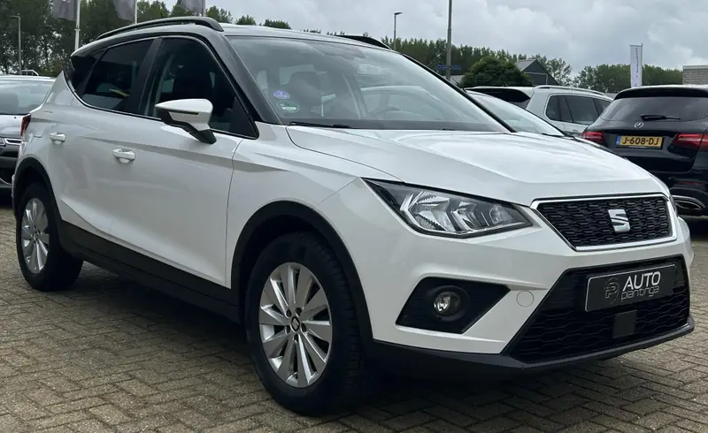 SEAT Arona 1.0 TSI Style Business Intense 2021 leasen bij DreamLease: foto 2