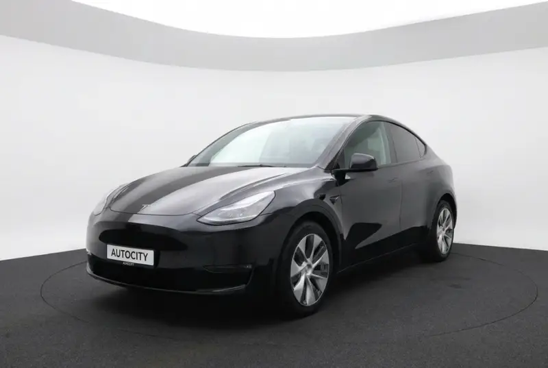 Tesla Model Y Long Range AWD 75kWh 93% SOH FSD3 l Warmtepomp l Trekhaak afneembaar 2022 leasen bij DreamLease: foto 1