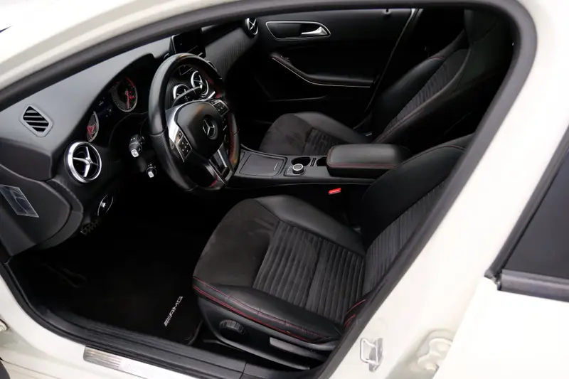 Mercedes-Benz A-Klasse 180 Ambition Aut. AMG Line Pano|Xenon|Leder-alcantara|LMV 2015 leasen bij DreamLease: foto 2