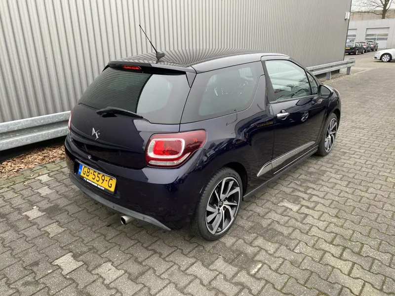Citroën DS3 1.2 PureTech So Chic 2015 leasen bij DreamLease: foto 2