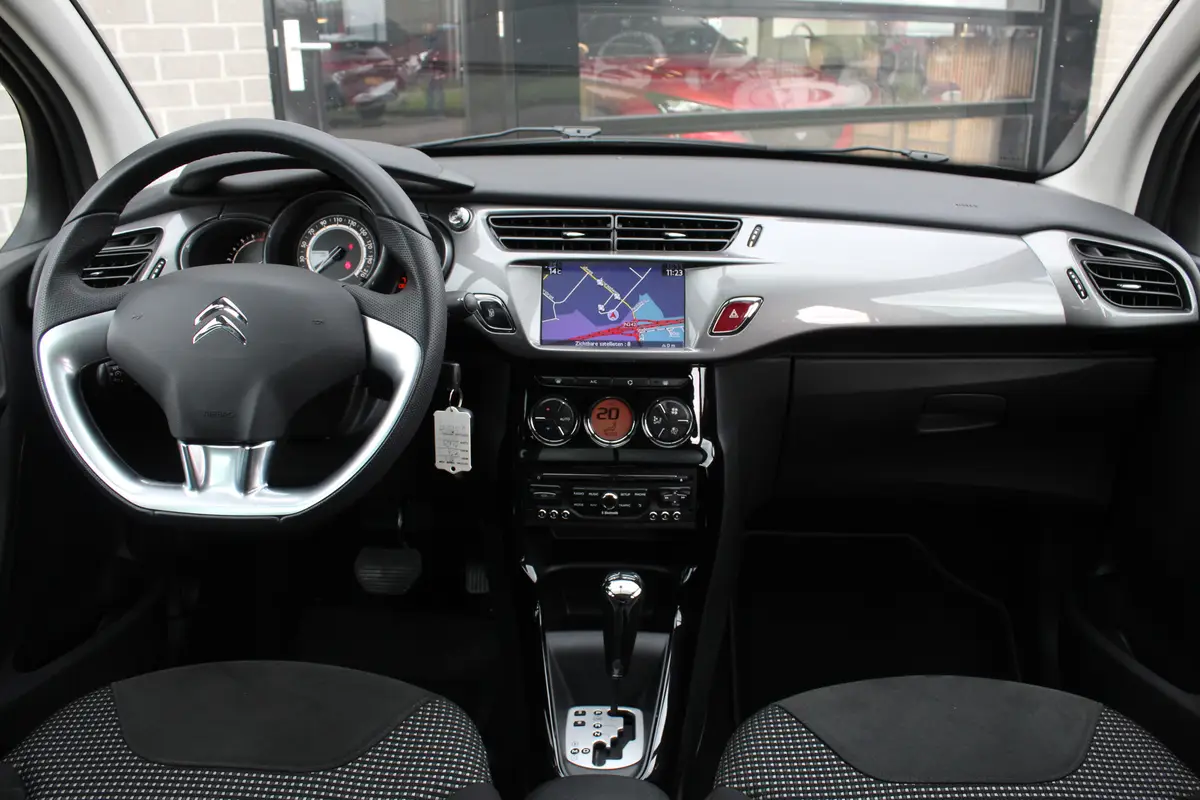 Citroën C3 1.6 VTi Exclusive: foto 2