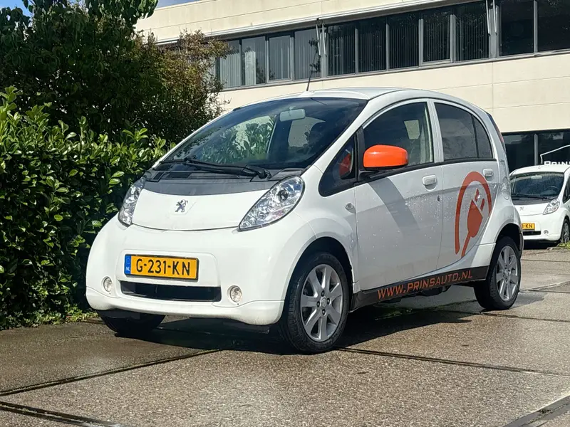 Peugeot iOn Active 2019 leasen bij DreamLease: foto 1
