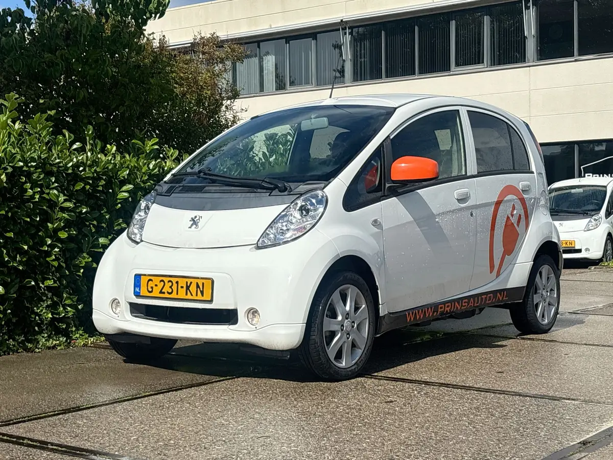 Peugeot iOn Active: foto 1