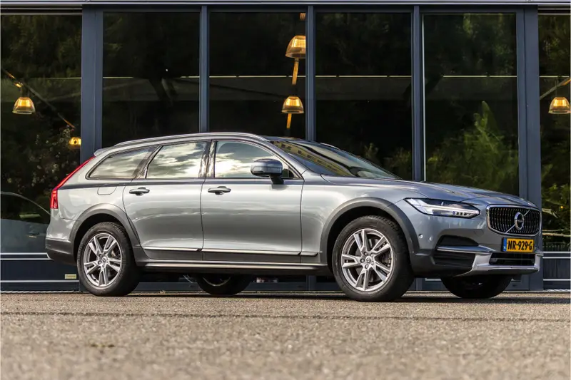 Volvo V90 Cross Country 2.0 T5 2017 leasen bij DreamLease: foto 1