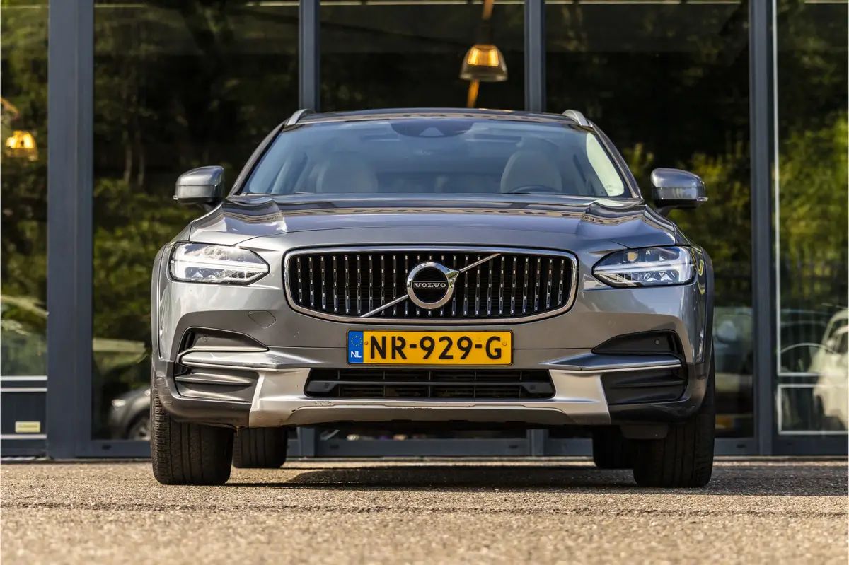Volvo V90 Cross Country 2.0 T5: foto 2