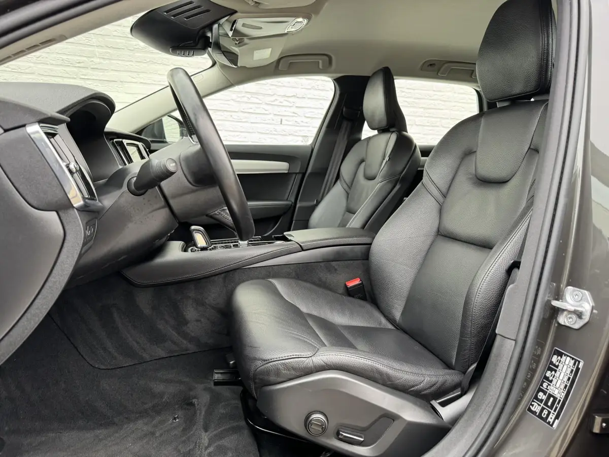 Volvo V90 2.0 T6 PHEV AWD SOH85% Automaat Adaptive cruise Climate Stuur-stoelverwarming Leer Apple / Android Dodehoekdetectie: foto 2