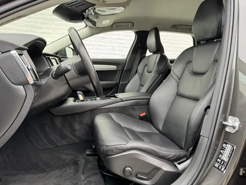 Volvo V90 2.0 T6 PHEV AWD SOH85% Automaat Adaptive cruise Climate Stuur-stoelverwarming Leer Apple / Android Dodehoekdetectie 2021 leasen bij DreamLease: foto 2