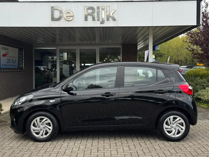 Hyundai i10 1.0 Comfort | Apple Carplay/Android Auto, Camera, Stoel + Stuurverwarming, Cruise, Climate, DAB | 2020 leasen bij DreamLease: foto 2
