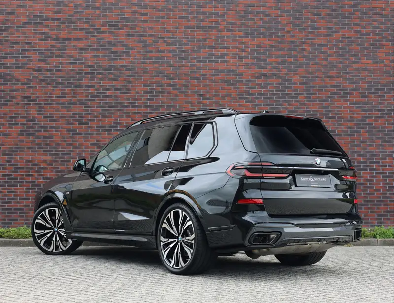 BMW X7 40i xDrive 2024 leasen bij DreamLease: foto 2