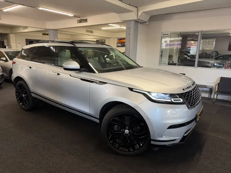 Land Rover Range Rover Velar 2.0 I4 AWD HSE*PANO*Leder*Digitale Dash* 2017 leasen bij DreamLease: foto 1