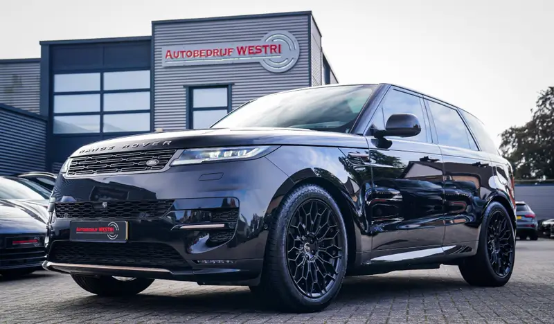 Land Rover Range Rover Sport 3.0 P440e Dynamic HSE | Luchtvering | Head Up Display | MERIDIAN 3D Audio | Stoelverkoeling | 360 Cam 2022 leasen bij DreamLease: foto 1
