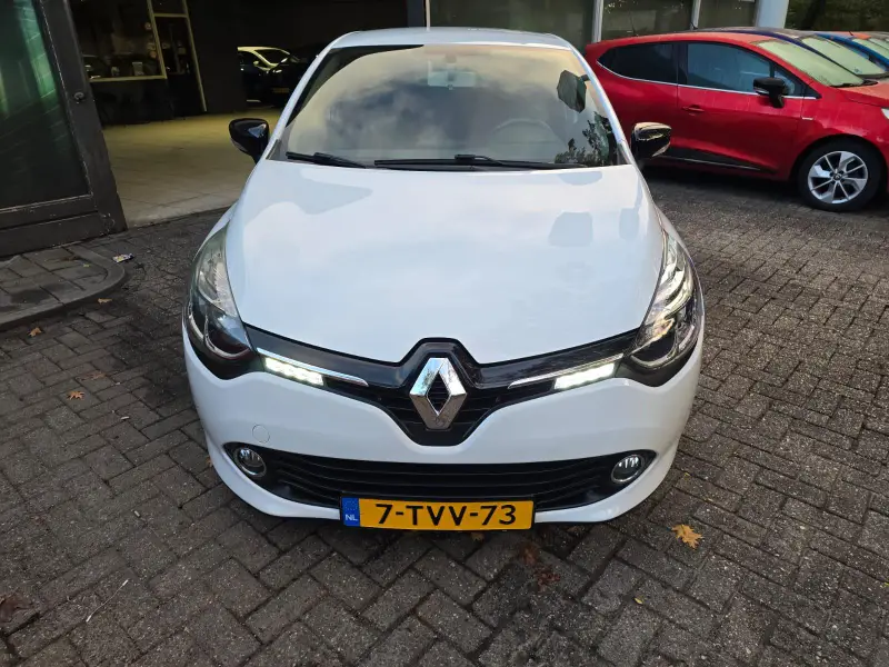 Renault Clio 0.9 TCe Expression 2014 leasen bij DreamLease: foto 2