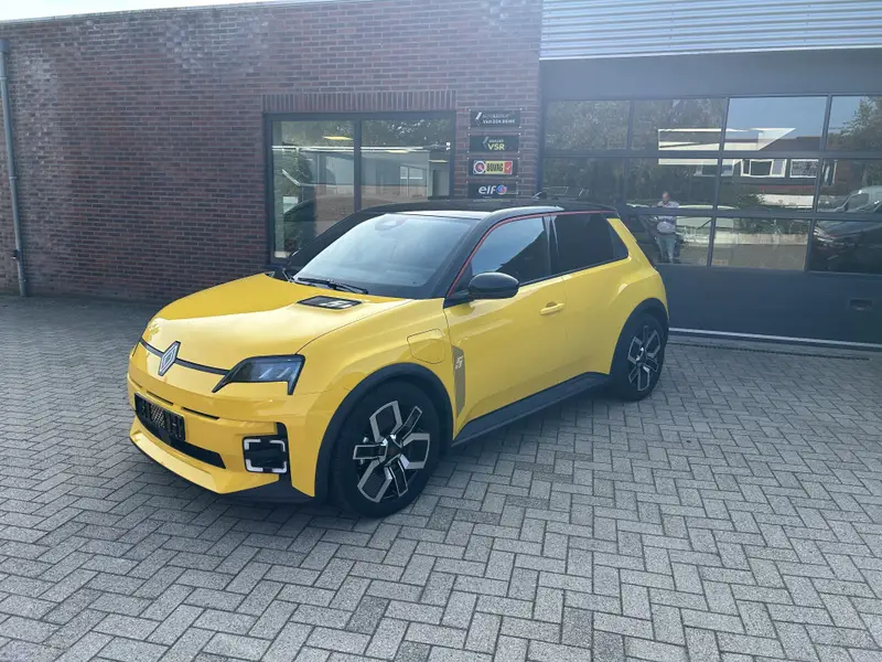 Renault 5 comfort range techno 52 kWh 2025 leasen bij DreamLease: foto 1