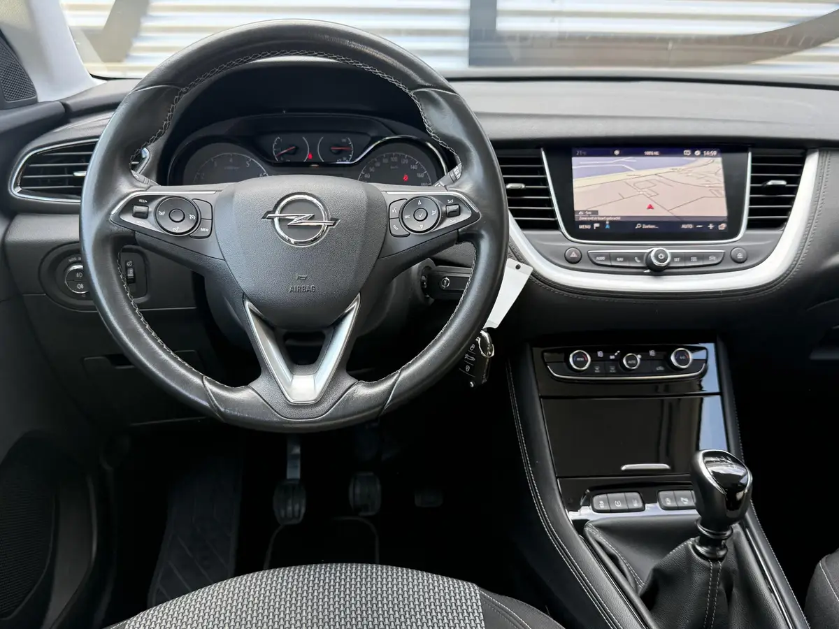 Opel Grandland X 1.2 Turbo Online Edition: foto 2