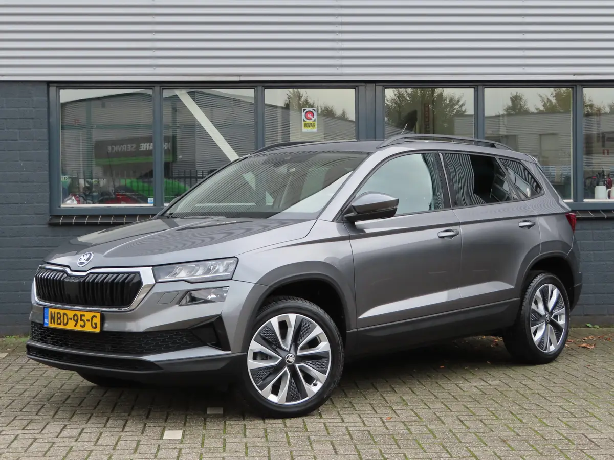 Škoda Karoq 1.5 TSI ACT DSG: foto 1