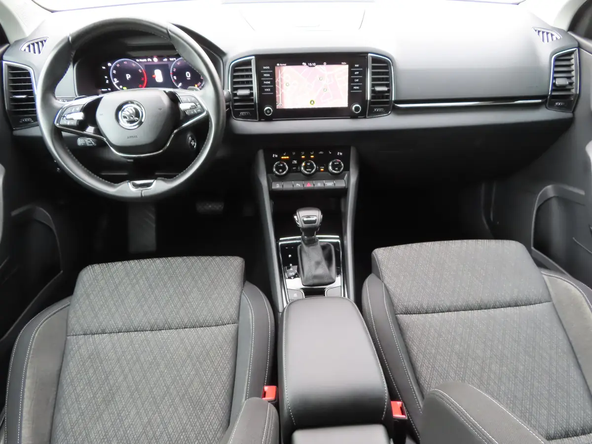 Škoda Karoq 1.5 TSI ACT DSG: foto 2