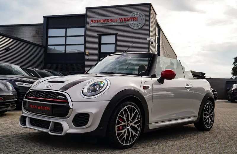MINI Cooper Cabrio 2.0 John Works Chili | Cabriolet | Luxe Leder / Alcantara | Harman/Kardon | Camera | 231PK | HuD 2018 leasen bij DreamLease: foto 1