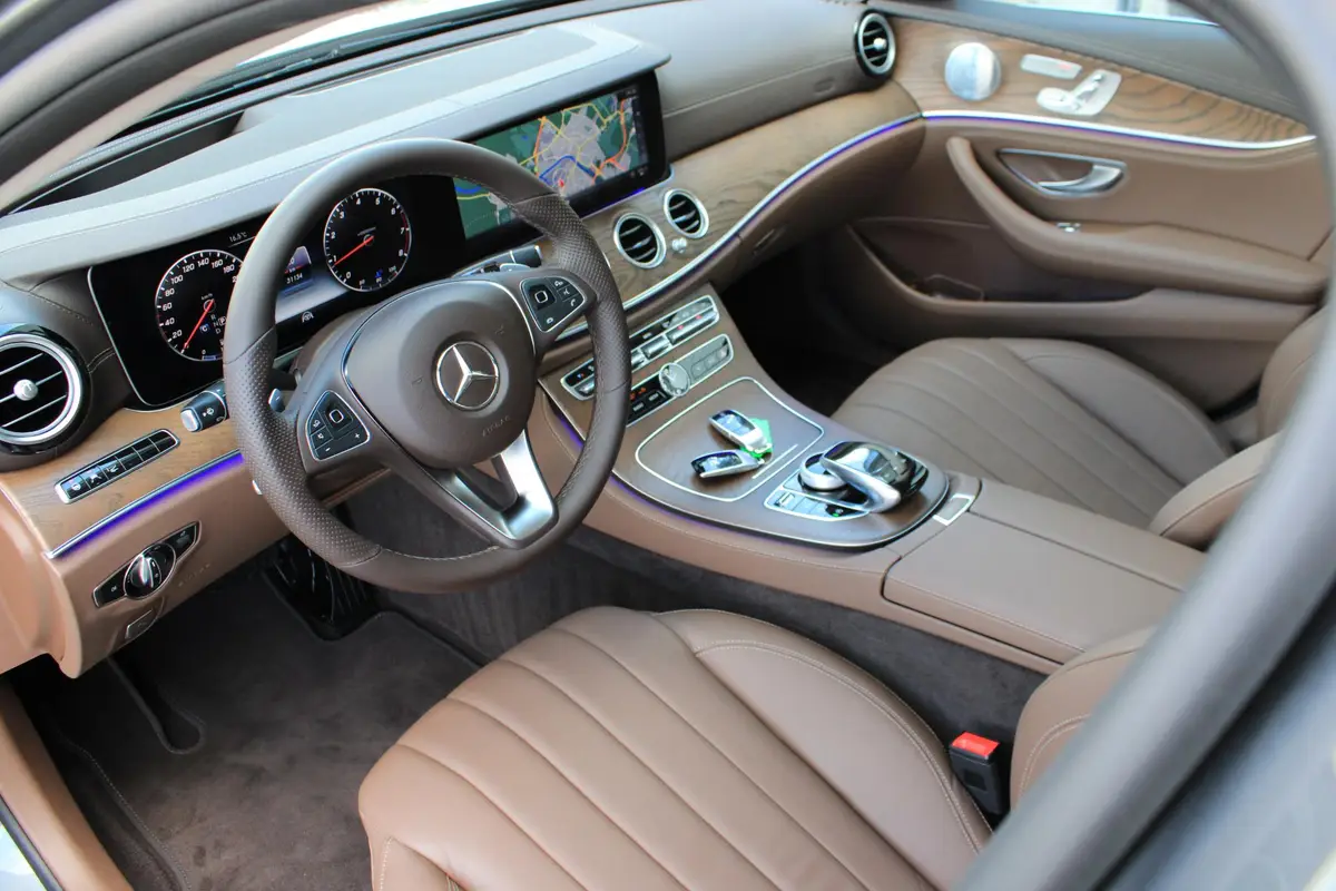 Mercedes-Benz E-Klasse 250: foto 2