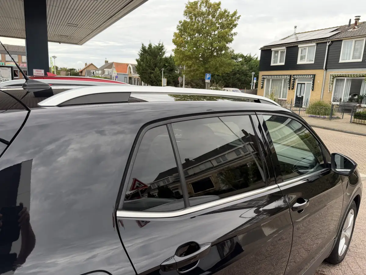Volkswagen T-Cross 1.0 TSI Life Business: foto 34