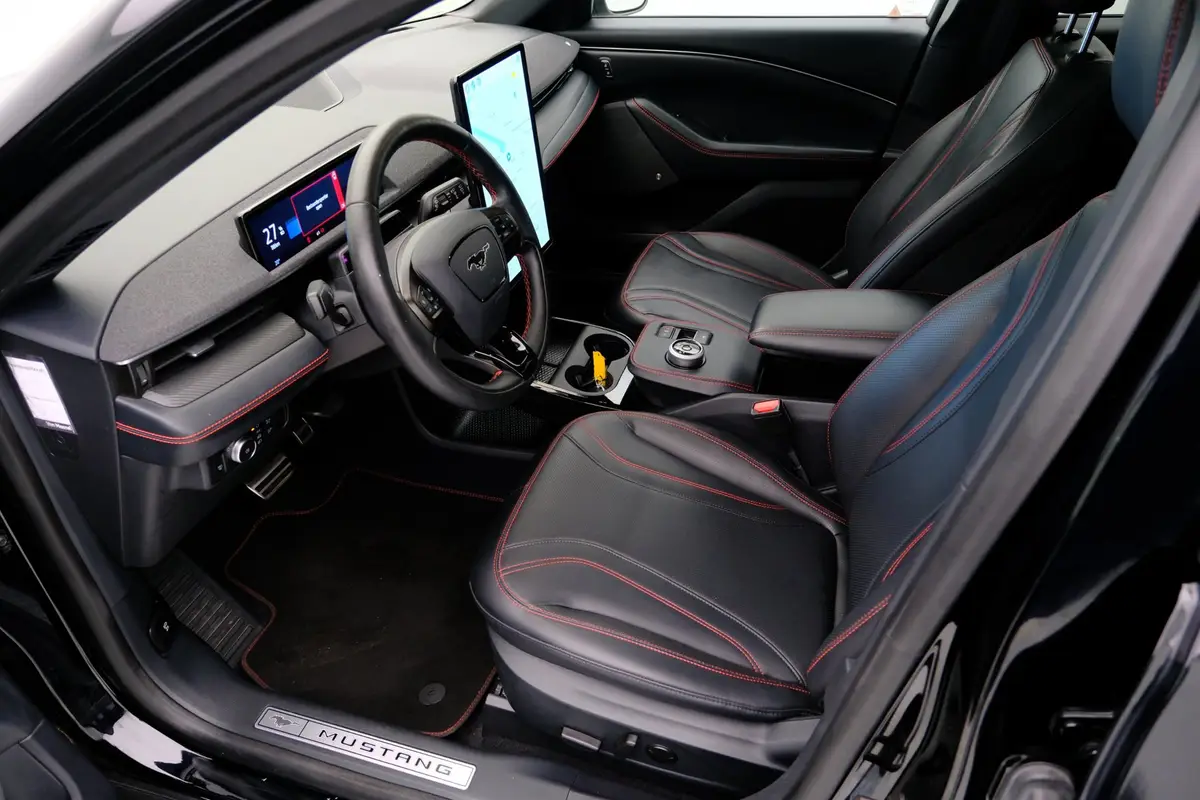 Ford Mustang Mach-E Extended AWD 98 kWh Aut. Pano|1e Eig|Leder|Navi|B&O|Adapt.Cruise|CarPlay|LMV: foto 2
