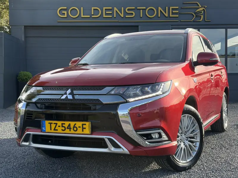 Mitsubishi Outlander 2.4 PHEV Intense 2018 leasen bij DreamLease: foto 1
