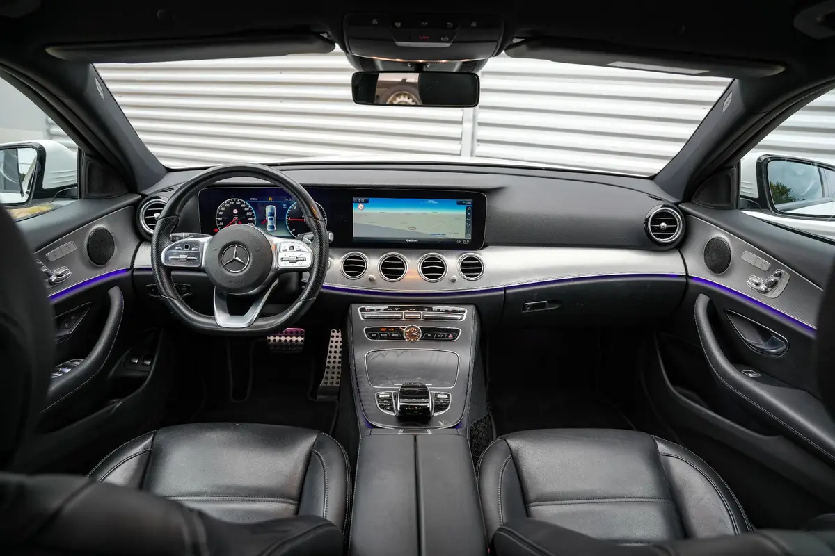 Mercedes-Benz E-Klasse 300 d Sport Edition: foto 2