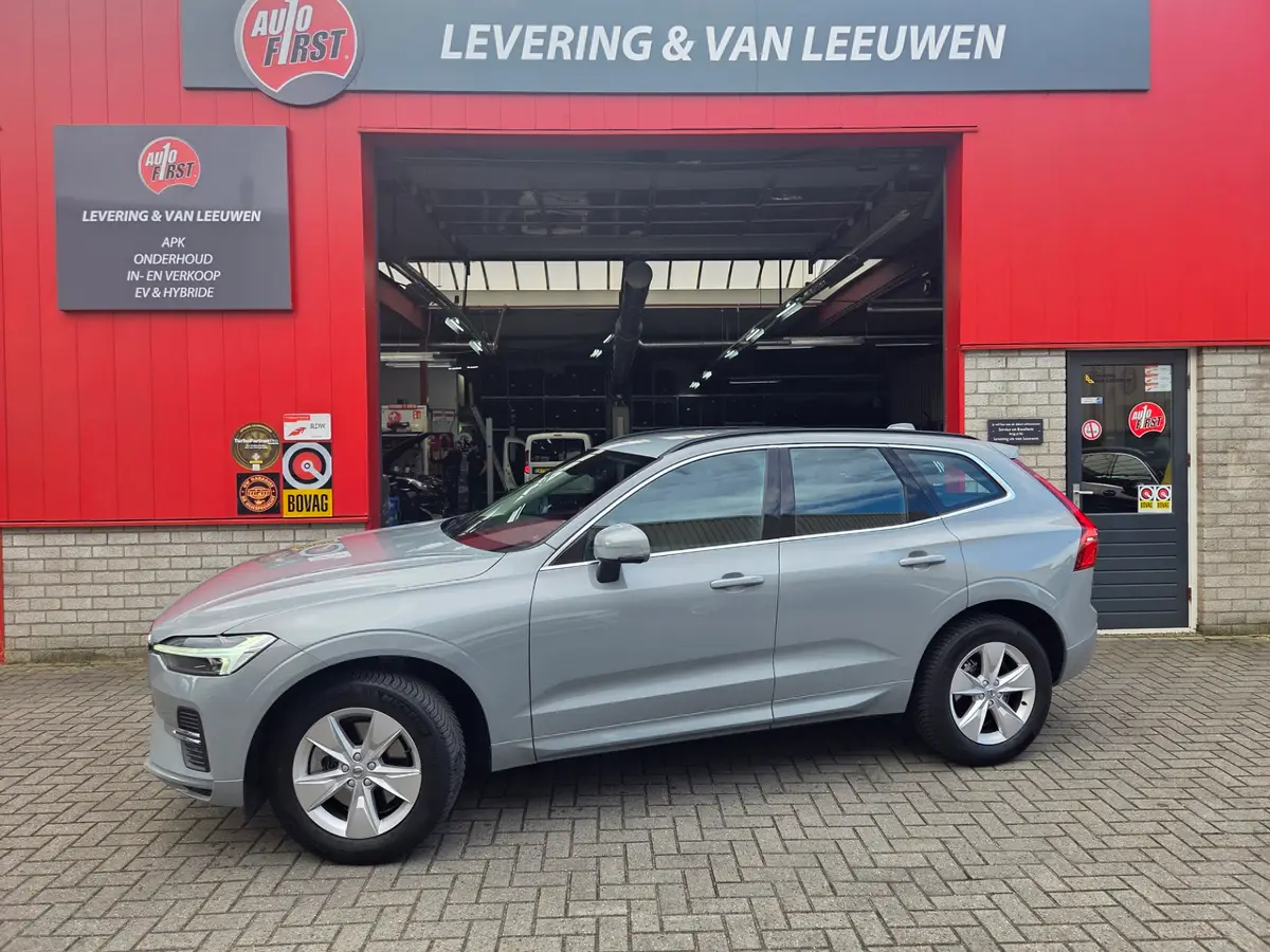 Volvo XC60 Mild Hybrid B4 Ultimate Bright Parkeersensoren V+A/ Elek. Achterklep/ Navigatie/ Cruise control/ Rijklaarprijs!: foto 1