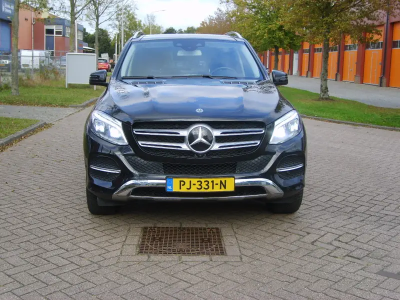 Mercedes-Benz GLE 500 4MATIC V 8 2017 leasen bij DreamLease: foto 2