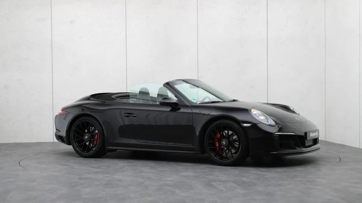 Porsche 911 Cabrio 3.0 Carrera 4 GTS: foto 33