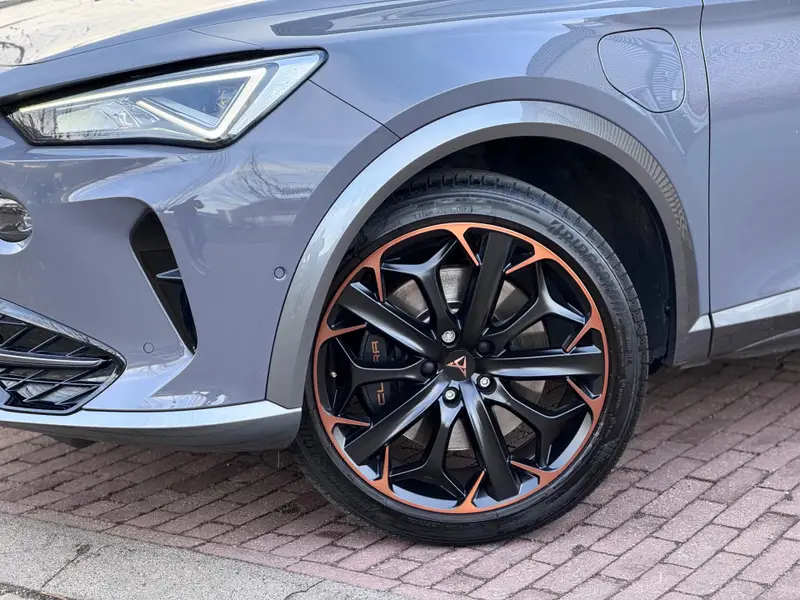 CUPRA Formentor 1.4 e-Hybrid VZ Performance Pano/Camera/Memory 2022 leasen bij DreamLease: foto 2