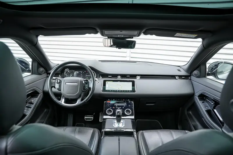 Land Rover Range Rover Evoque P300e 2021 leasen bij DreamLease: foto 2