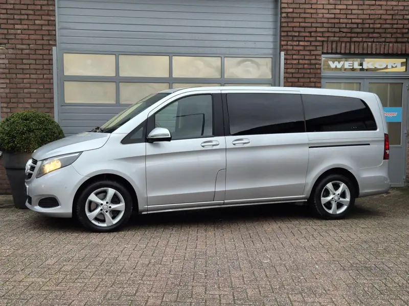 Mercedes-Benz V-Klasse 250d 4-MATIC Lang, Euro 7 persoons, Automaat. 2018 leasen bij DreamLease: foto 2