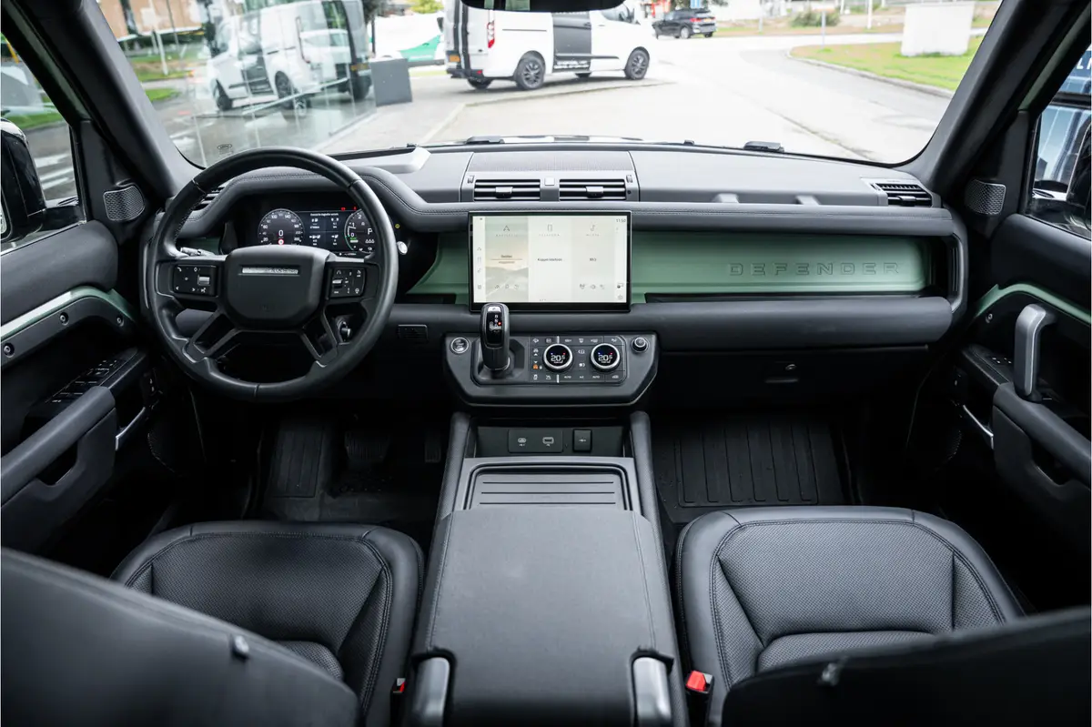 Land Rover Defender 110 2.0 P400e 110 X ** 75 Limited Edition ** Panodak ** Cold Climate ** Trekhaak ** Treeplanken: foto 2
