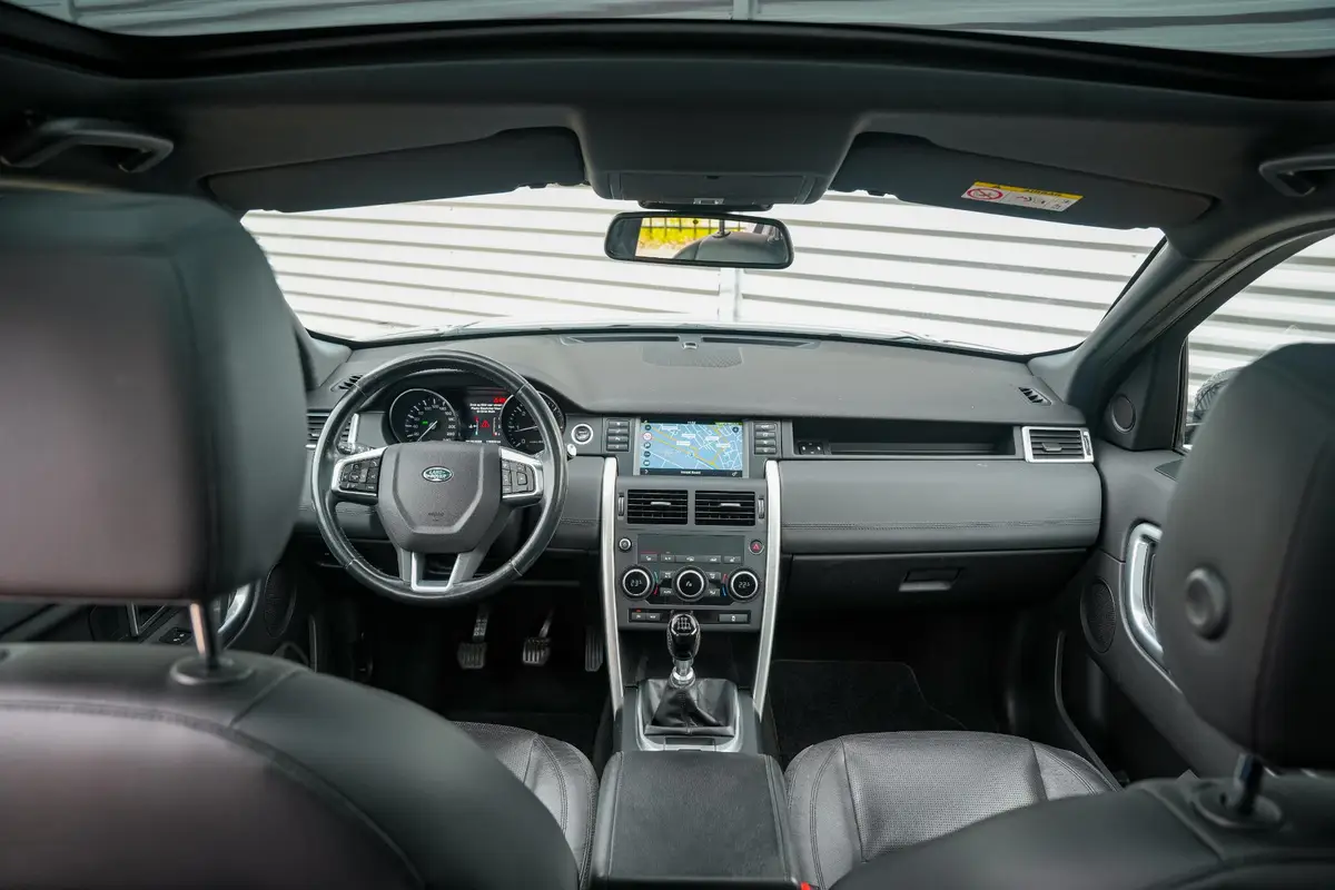 Land Rover Discovery Sport 2.0 eD4 SE: foto 2