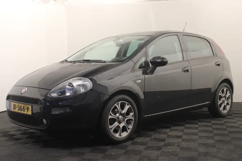 Fiat Punto Evo 0.9 TwinAir Lounge 2016 leasen bij DreamLease: foto 1
