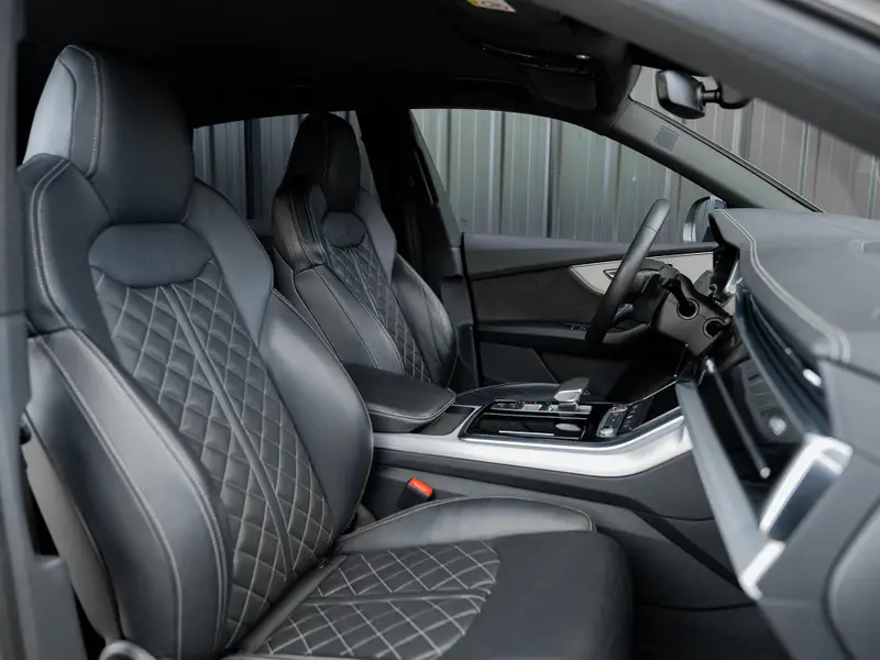 Audi Q8 55 TFSI e quattro Pro Line 2021 leasen bij DreamLease: foto 2