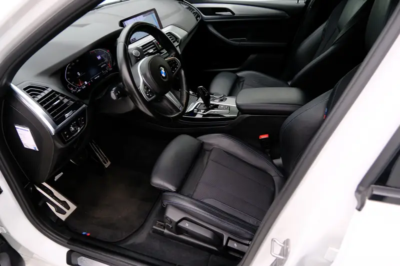 BMW X4 XDrive20i M Sport Aut. Cam|Sportstoelen|Half Leder|CarPlay|19" LMV 2020 leasen bij DreamLease: foto 2