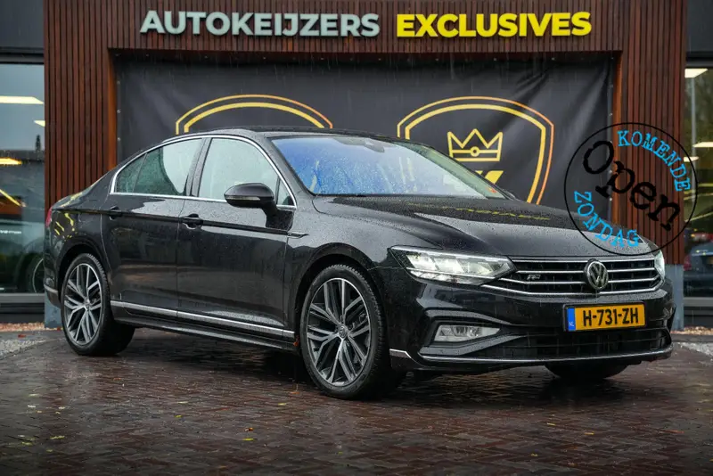 Volkswagen Passat 1.5 TSI Elegance Business R 2019 leasen bij DreamLease: foto 1